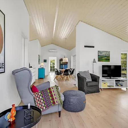 Дом отдыха Three-bedroom In Вайерс-Странд