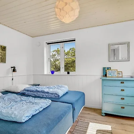 Three-bedroom In * Вайерс-Странд