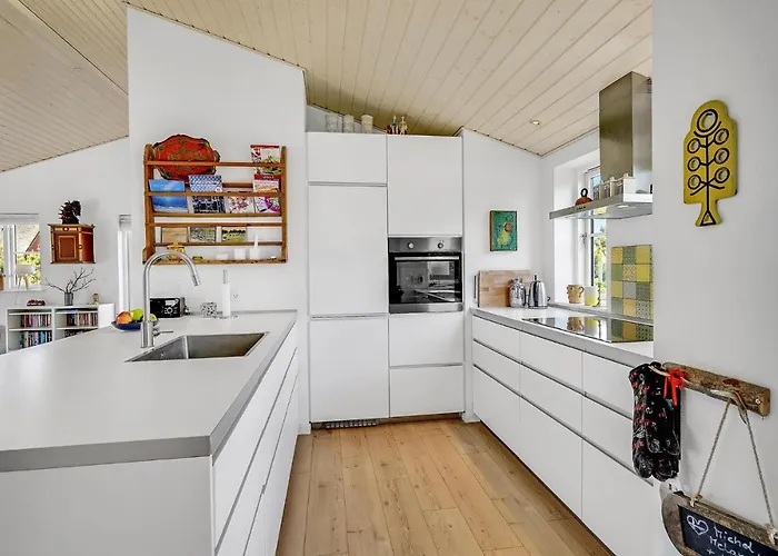 Σπίτι διακοπών Three-bedroom In *