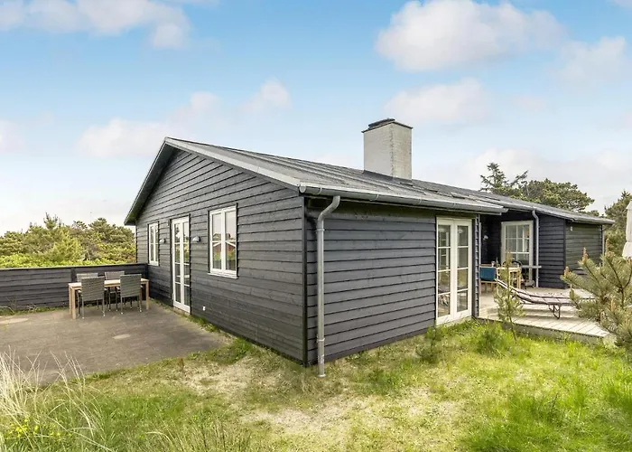 Σπίτι διακοπών Three-bedroom In Vejers Strand