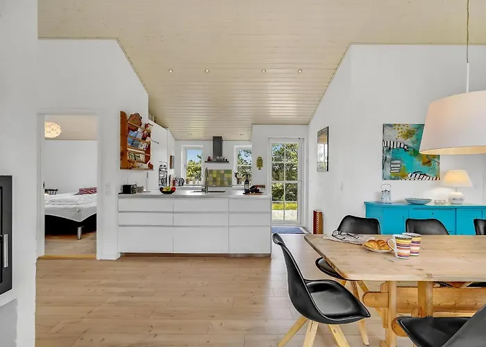 Three-bedroom In Σπίτι διακοπών Vejers Strand