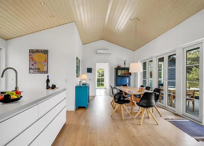 Three-bedroom In Σπίτι διακοπών Vejers Strand